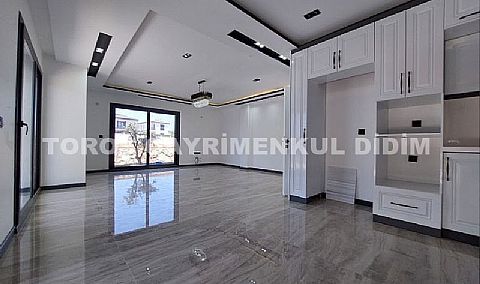 Didim Efeler de Özenle Yapılmış 4+1 Akıllı Sistem Lüks Villa