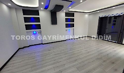 Didim Mavişehir De Havuzlu Otoparklı, 4+1, Ayrı Mutfak, Tam Müstakil Denize 600 Mt VİLLA