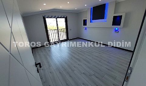 Didim Mavişehir De Havuzlu Otoparklı, 4+1, Ayrı Mutfak, Tam Müstakil Denize 600 Mt VİLLA