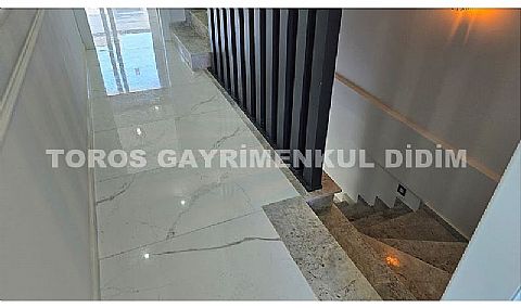 Didim efelerde satılık 4+1 ayrı mutfaklı havuzlu villa