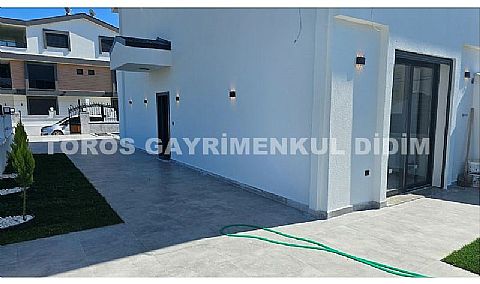 Didim efelerde satılık 4+1 ayrı mutfaklı havuzlu villa