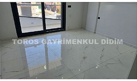 Didim efelerde satılık 4+1 ayrı mutfaklı havuzlu villa