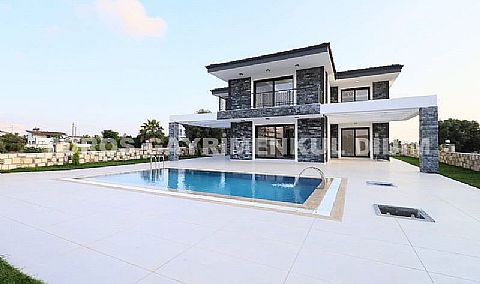 Didim Yeşiltepe,de 700 m2 Arsa üzerine Kurulu satılık müstakil ev