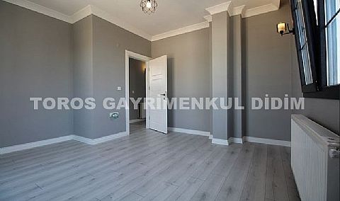 Mavişehir’de Plaja 400 Metre Mesafede, Sıfır Villa!