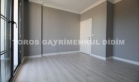 Mavişehir’de Plaja 400 Metre Mesafede, Sıfır Villa!