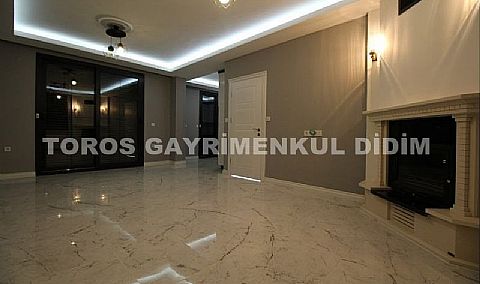 Mavişehir’de Plaja 400 Metre Mesafede, Sıfır Villa!