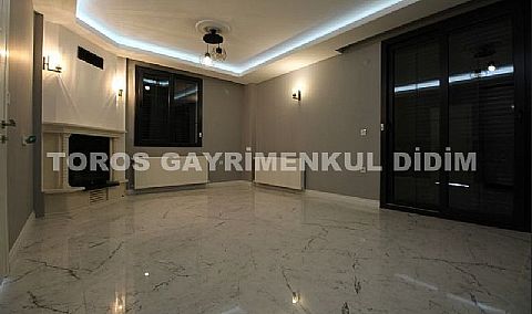 Mavişehir’de Plaja 400 Metre Mesafede, Sıfır Villa!