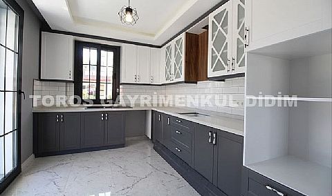 Mavişehir’de Plaja 400 Metre Mesafede, Sıfır Villa!