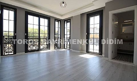 Mavişehir’de Plaja 400 Metre Mesafede, Sıfır Villa!