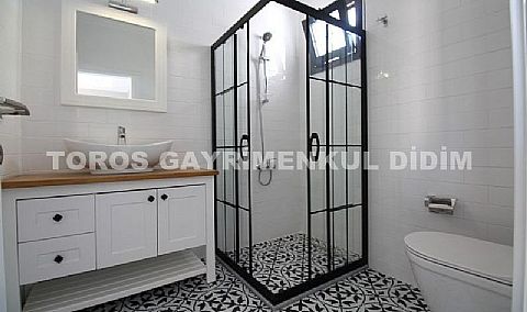 Mavişehir’de Plaja 400 Metre Mesafede, Sıfır Villa!