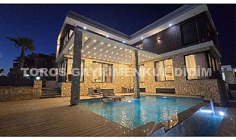 Çift Havuzlu Müstakil  Villa | Didim Efeler’de 563m² Arsada Eşsiz Yaşam 