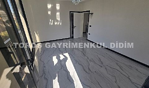 Akbük Merkezde Benzersiz Lüks Özel Havuzlu, Yerden Isıtmalı 4+1 Müstakil Villa