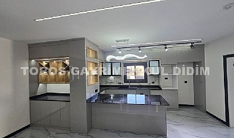 Akbük Merkezde Benzersiz Lüks Özel Havuzlu, Yerden Isıtmalı 4+1 Müstakil Villa