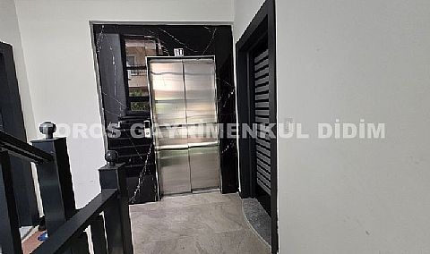 ALTINKUM PLAJINA YAKIN, LÜKS SIFIR BİNA – SATILIK 1+1 DAİRE!
