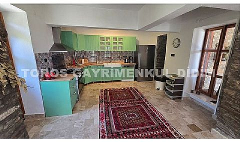 Aydın Söke doğanbey Köyünde 1028m2 arsa üzerine kurulu Satılık Müstakil Ev