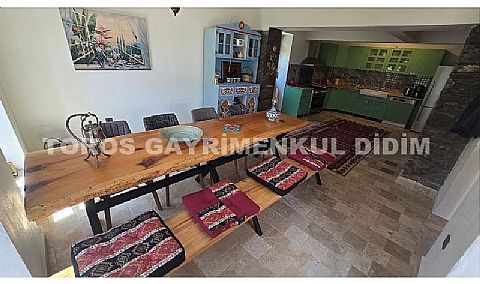 Aydın Söke doğanbey Köyünde 1028m2 arsa üzerine kurulu Satılık Müstakil Ev