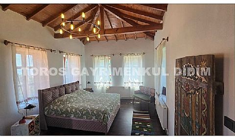 Aydın Söke doğanbey Köyünde 1028m2 arsa üzerine kurulu Satılık Müstakil Ev