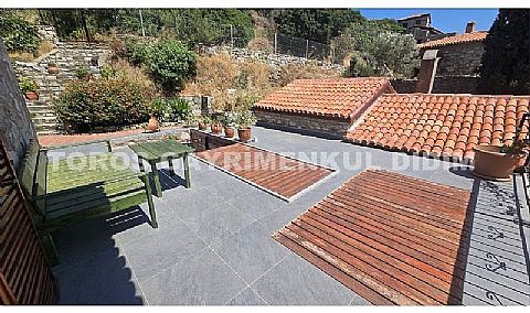 Aydın Söke doğanbey Köyünde 1028m2 arsa üzerine kurulu Satılık Müstakil Ev