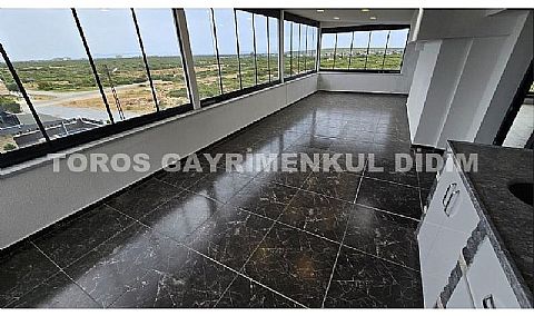Bahçeli, Teraslı ve Tam Anlamıyla Yaşanılası Bir Villa
