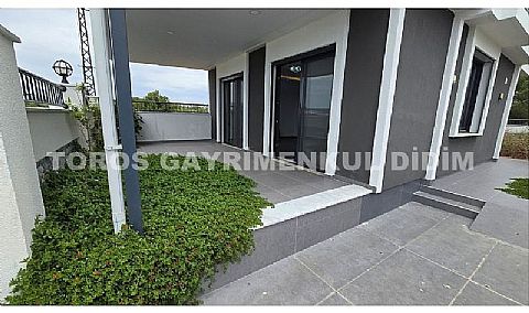 Bahçeli, Teraslı ve Tam Anlamıyla Yaşanılası Bir Villa