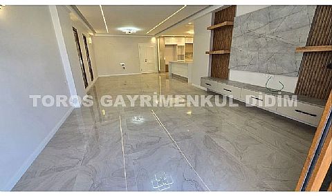 Didim akbükte 600m2 arsa üzerine kurulu 4+1 müstakil satılık villa