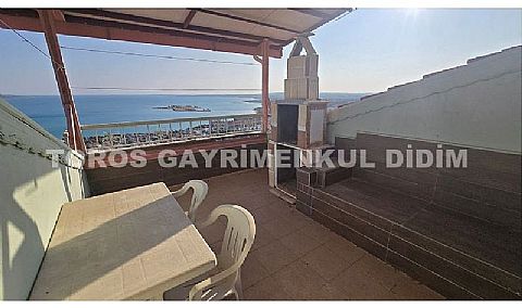 Didim Akbük'te Full Deniz Manzaralı, Eşyalı, Havuz Cepheli Dubleks Daire