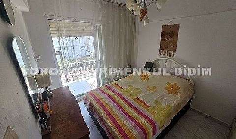 Didim akbükte site içerisinde geniş bahçeli denize yakın konumda satılık yazlık villa