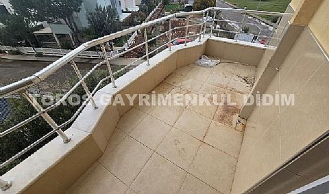 Didim Altınkum çamlık Mahllesinde satılık 3+1 dubleks daire 