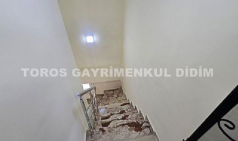 Didim Altınkum çamlık Mahllesinde satılık 3+1 dubleks daire 