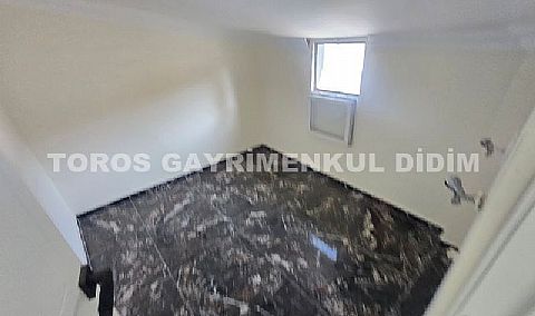 Didim altınkum plaja 1.100 mt mesafede satılık 4+1 yazlık villa