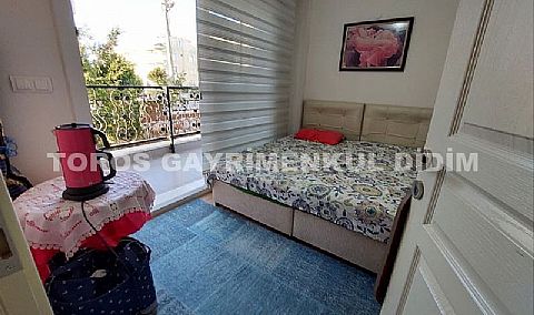 DİDİM ALTINKUM PLAJINA 1 KM MESAFEDE 2+1 EŞYALI  HAVUZLU SATILIK YAZLIK DAİRE