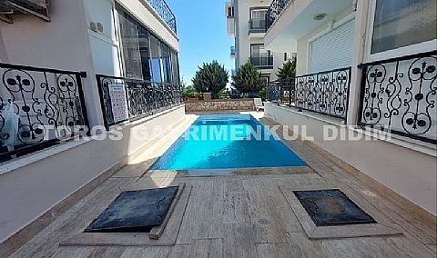 DİDİM ALTINKUM PLAJINA 1 KM MESAFEDE 2+1 EŞYALI  HAVUZLU SATILIK YAZLIK DAİRE