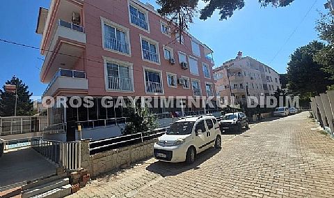 Didim altınkumda plaja 400 mt mesafede satılık 2+1 orta daire