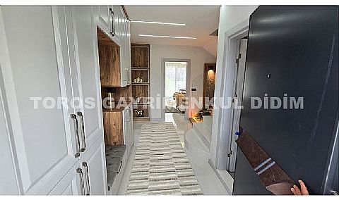 Didim Altınkum’da Modern Müstakil Villa  Havuzlu, Bahçeli ve Özel Tasarımlı