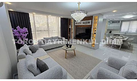 Didim Altınkum’da Modern Müstakil Villa  Havuzlu, Bahçeli ve Özel Tasarımlı