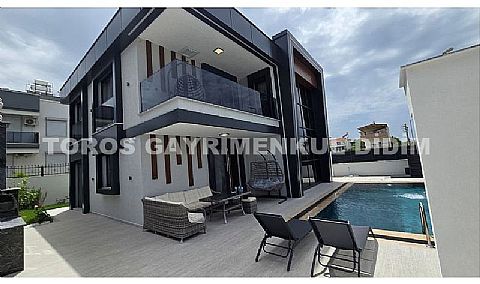 Didim Altınkum’da Modern Müstakil Villa  Havuzlu, Bahçeli ve Özel Tasarımlı