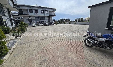 Didim cumhuriyet mahallesinde havuzlu sitede satılık orta kat daire