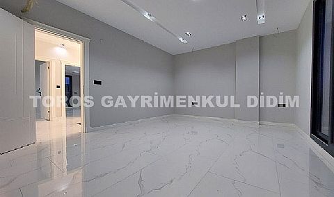 Didim Efeler de 310 m2 Arsa İçinde Tam Müstakil Lüks Villa