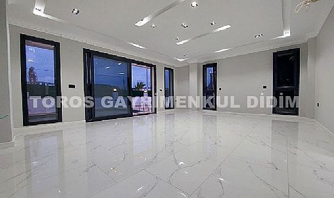 Didim Efeler de 310 m2 Arsa İçinde Tam Müstakil Lüks Villa