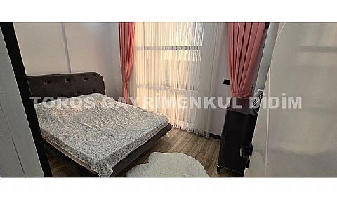 Didim efeler de satılık 3+1 ful Eşyalı Açılır Kapanır  Kış Bahçeli  ve Teraslı Villa