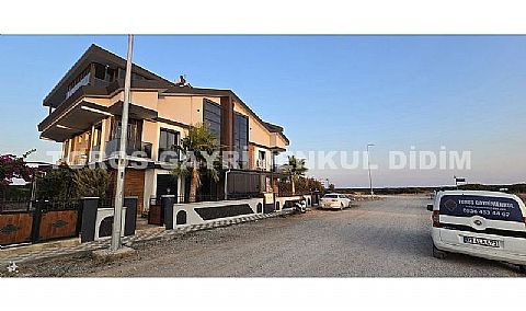 Didim efeler de satılık 3+1 ful Eşyalı Açılır Kapanır  Kış Bahçeli  ve Teraslı Villa