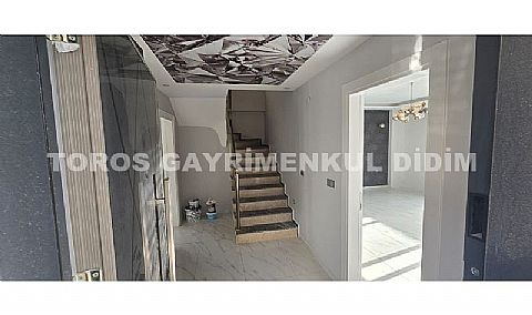 Didim efeler mahallesinde satılık 5+1 ayrı mutfaklı villa 