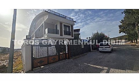 Didim efeler mahallesinde satılık 5+1 ayrı mutfaklı villa 