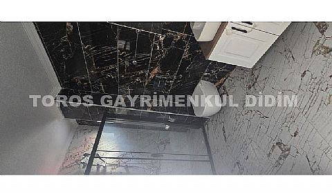 Didim efeler mahallesinde satılık 5+1 ayrı mutfaklı villa 