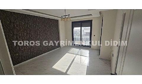 Didim efeler mahallesinde satılık 5+1 ayrı mutfaklı villa 