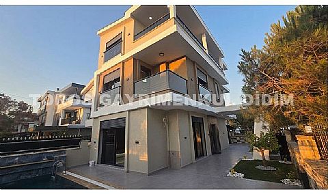 Didim Efeler Mahallesi’nde Geniş, Modern ve Konforlu Villa 