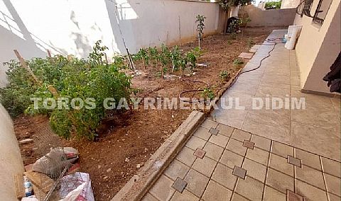 Didim Efelerde 2+1 Ayrı Mutfak Ters Dubleks Daire