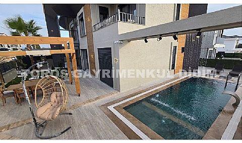 Didim efelerde 410m2 arsa içinde satılık 4+1 sıfır eşyalı özel havuzlu satılık müstakil villa