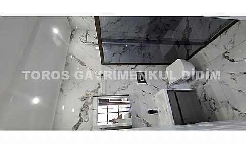 Didim Efelerde 500 m2 arsa içinde yapılı 4+1 ayrı mutfaklı satılık eşyalı villa NOT GİRİŞ KATINDA YATAK ODASI VARDIR.