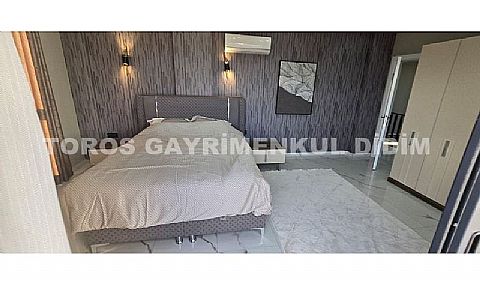 Didim Efelerde 500 m2 arsa içinde yapılı 4+1 ayrı mutfaklı satılık eşyalı villa NOT GİRİŞ KATINDA YATAK ODASI VARDIR.